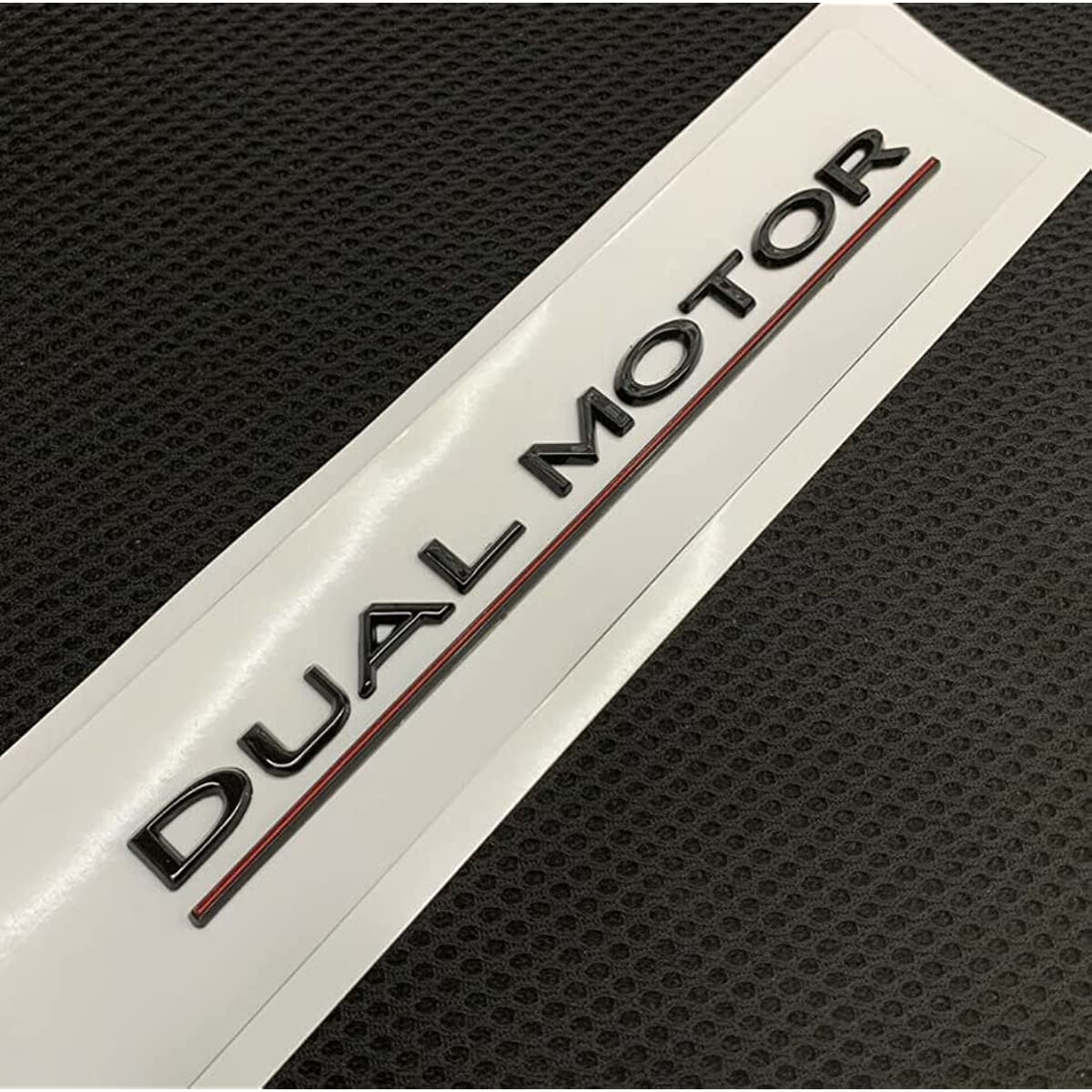 Rear Trunk DUAL MOTOR Emblem Sticker Kit - 3D DUAL MOTOR Emblem - Suitable  For TESLA Models 3/Y/S/X - Fishing Line, Adhesive Remover, Microfibre Cloth  Included (Black) : : Automotive